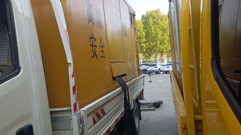 且末如何判断柴油发电机组和UPS电源的切换时间是否符合要求？