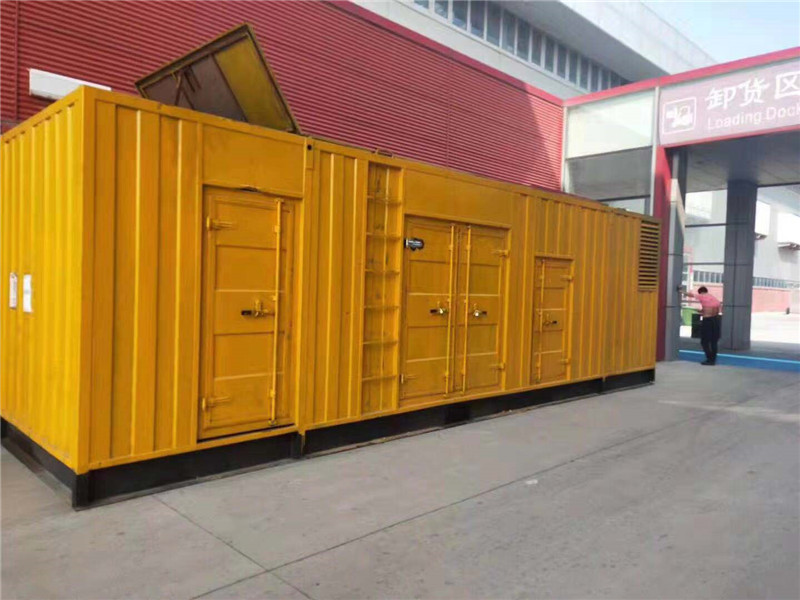 且末国内外发电机组租赁合同在明确设备维护责任方面有哪些不同做法？